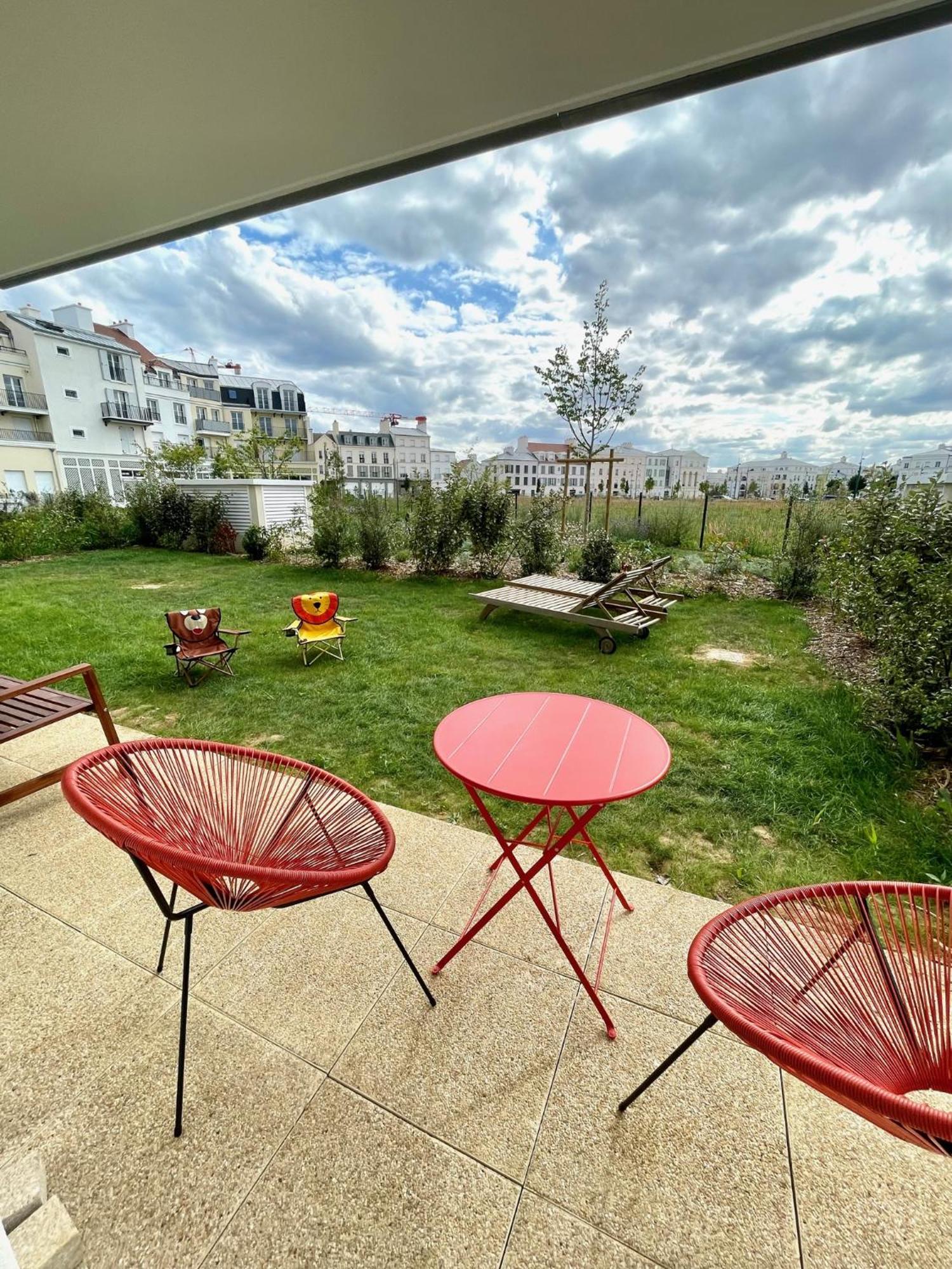 Appartement Avec Jardin Pres De Disneyland Serris Exterior photo